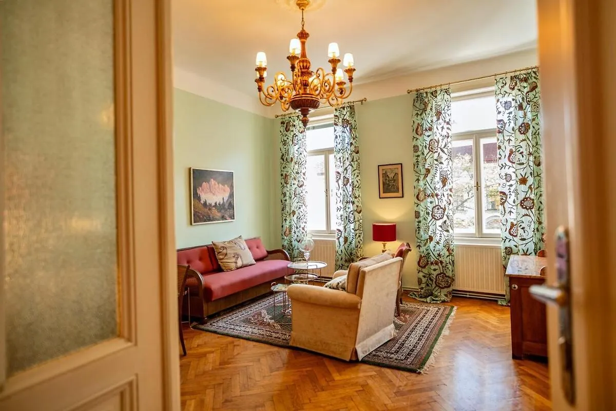 Apartment Feel At Home I Bright Windows I Penzing Trainstation Vienna